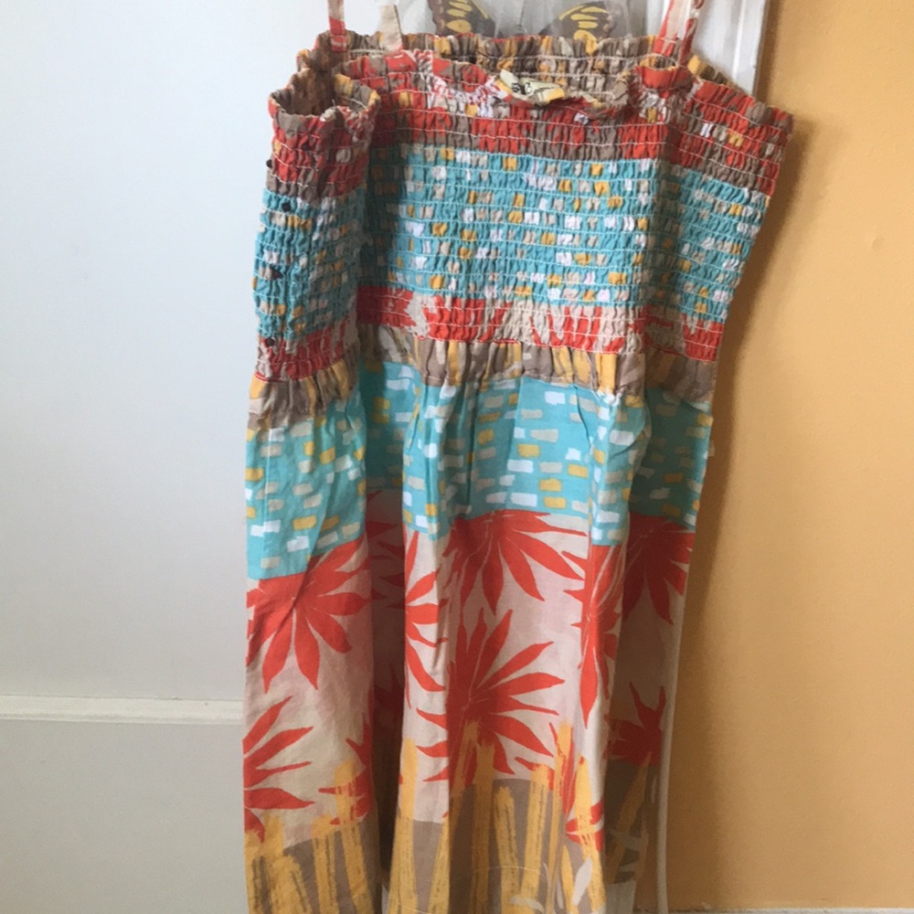 Large flowy top - Picture 4 of 4